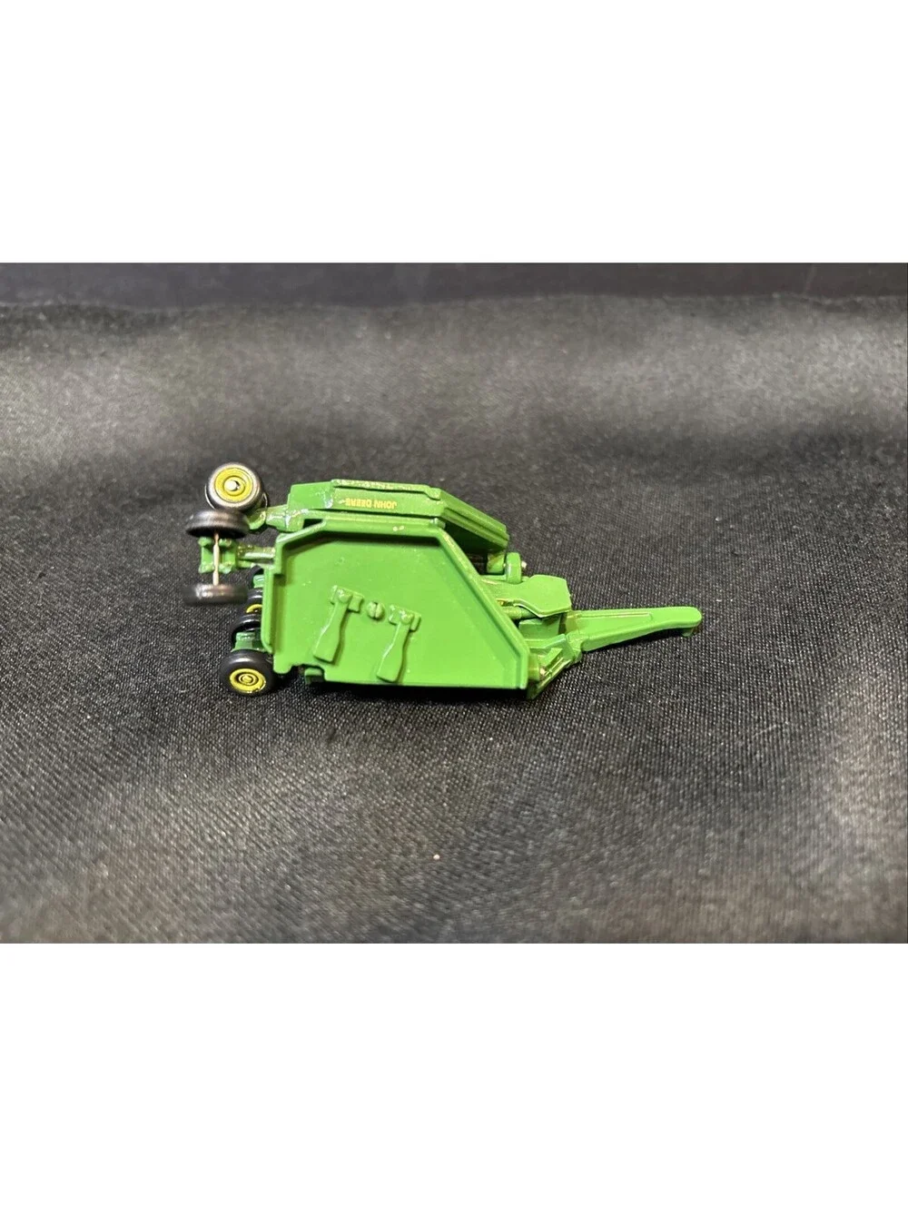 VTG Ertl John Deere 1618 Diecast Rotary Batwing Mower Implement Attachment Toy